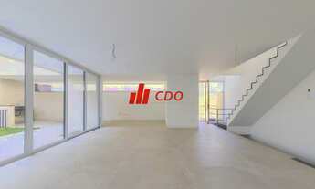 Imagem 7: Impecável casa de alto padrão em condomínio no Jardim Cordeiro, São Paulo-SP: 4 suítes, 4