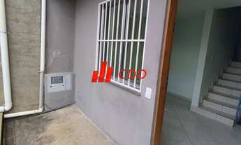 Imagem 2: Casa em condomínio à venda no Jardim Guarujá, São Paulo-SP: 3 quartos, 1 sala, 1 banheiro