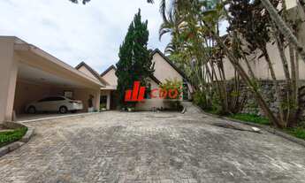 Imagem 3: Imponente mansão de alto padrão à venda em condomínio exclusivo de Itapecerica da Serra-SP