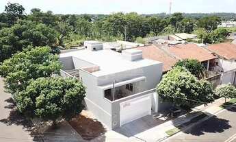 Imagem 3: Excelente imóvel com piscina