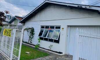 Imagem: Casa com ótimo terreno a venda Em Florianópolis