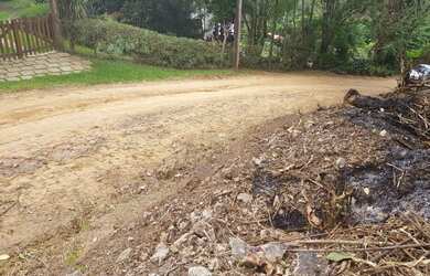 Imagem 5: Terreno semi plano em Teresópolis Granja Mafra