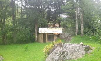 Imagem 3: Sitio em Vargem Grande com vista para as montanhas com água de nascente