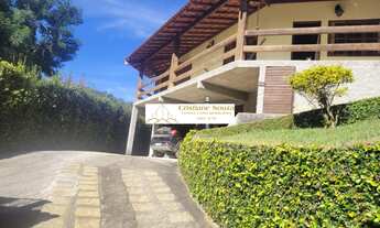 Imagem: Linda casa com jardim, piscina, sauna e