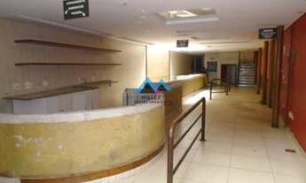 Imagem 3: Loja espaçosa com 648m² de 3 andares e 6 banheiros, para locação no Centro do Rio de Janei