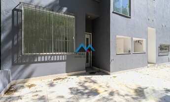 Imagem 4: Excelente Casa Triplex com 4 suítes, 436 m², toda reformada, à venda no Condomínio Ubá Ind