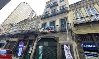 Imagem: Prédio comercial de 6 andares, 903 m²