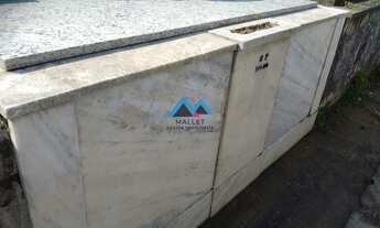 Imagem: Jazigo à venda no Cemitério São Francisco