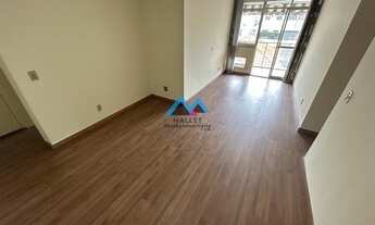 Imagem 3: Excelente apartamento de 2 quartos, sendo 1 suíte, 74 m², com varanda e vaga de garagem, à