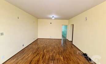 Imagem 2: Apartamento Centro, 4 dormitórios, 1 suítes, 3 banheiro, 1 vaga na garagem, 156M² de Área