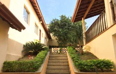 Imagem 2: 4 dormitórios na Rua Barretos