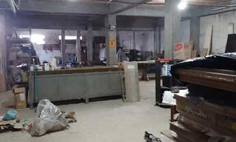 Imagem 1: 310M² de Área Construída na Estrada Do Poney Club