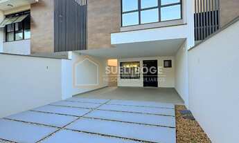 Imagem 6: SOBRADO GEMINADO COM 3 SUÍTES E 4 VAGAS DE GARAGEM COM PASSAGEM LATERAL