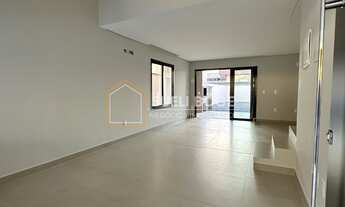 Imagem 2: SOBRADO GEMINADO COM 3 SUÍTES E 4 VAGAS DE GARAGEM COM PASSAGEM LATERAL