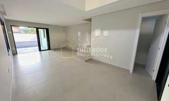 Imagem: SOBRADO GEMINADO COM 3 SUÍTES E 4 VAGAS