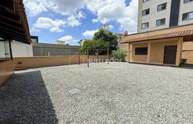 Imagem 4: SOBRADO COM 5 DORMITÓRIOS NO BAIRRO SANTO ANTONIO