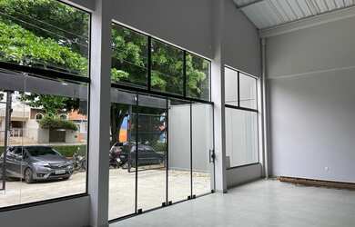 Imagem 7: Galpão jundiaí, 2 banheiro na Avenida Samuel Martins