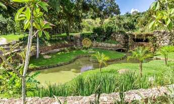 Imagem: Terrenos em condomínio fechado aos pés
