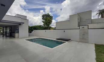 Imagem 4: Condomínio Euroville: 3 Quartos, 3 Suítes, 2 Salas, 4 Banheiros, 2 Vagas, 190m² em Braganç