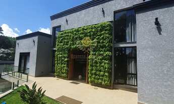 Imagem: Casa de alto padrão em condomínio no Condomínio