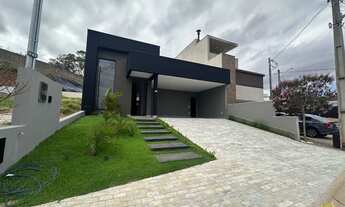 Imagem: Casa à Venda no Condomínio Residencial