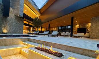 Imagem: Luxuosa mansão à venda na Riviera, Bertioga-SP