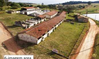 Imagem: Sítio de 7 quartos, 3 banheiros e 16.600