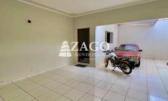 Imagem 2: Casa no Bairro São Joaquim por R$ 550.000,00