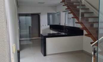 Imagem 2: Casa no Ana Dorotheia por R$ 700.000,00