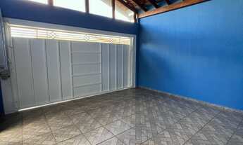 Imagem 2: Casa de esquina no Polo Club por R$ 400.000,00