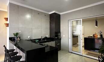 Imagem 6: Casa no Jardim Botânico por 950.000,00