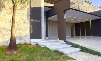 Imagem: Casa térrea em condomínio fechado por