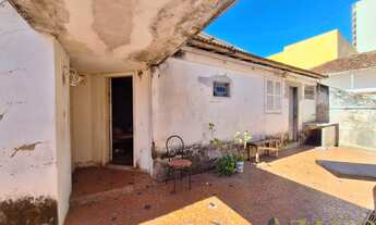 Imagem 2: Sobrado Antigo no Centro por R$ 850.000,00