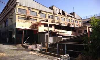 Imagem 2: Área com 4.000m2 ideal para construtora ou indústria na Vila Santa Luzia, SBC Valor abaixo