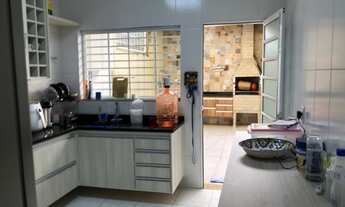 Imagem 2: Sobrado novo na Vila Moinho Velho com 4 suítes, área com churrasqueira e 4 vagas na garage