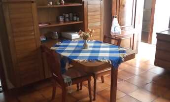 Imagem 5: Casa Térrea com edícula Taboão SBC, 2 vagas, área com churrasqueira,1 WC, 2 salas e Edícul