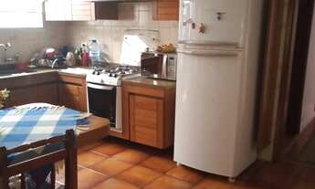 Imagem 7: Casa Térrea com edícula Taboão SBC, 2 vagas, área com churrasqueira,1 WC, 2 salas e Edícul