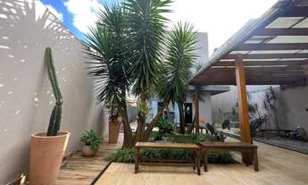 Imagem 3: Casa à venda com 350m² de arquitetura elegante 3 dorms, sendo 2 suítes (1 master) 5 vagas