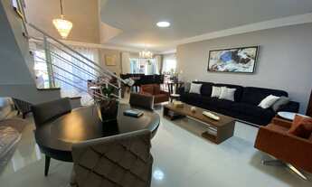 Imagem: 4 dormitórios, 4 suíte, 6 banheiro, 4