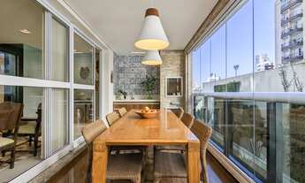 Imagem 4: 2 dormitórios, 2 suíte, 4 banheiro, 4 vagas na garagem, 178M² de Área Construída