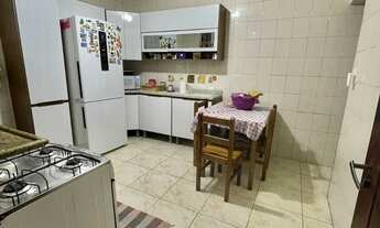 Imagem 6: Casa à venda em Diadema-SP, no bairro Taboão, com 3 quartos, 1 suíte, 2 salas, 2 vagas de