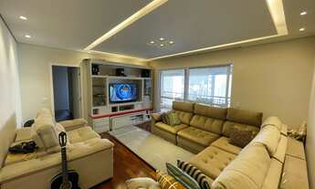 Imagem: 3 dormitórios, 3 suíte, 5 banheiro, 2