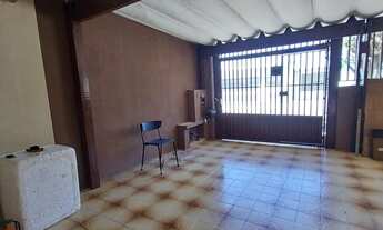 Imagem 2: Casa térrea à venda no Jardim Oriental, Santo André - 2 quartos, 1 banheiro, 2 vagas de ga