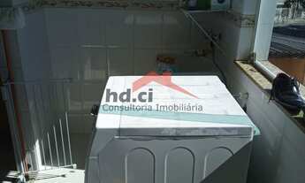 Imagem 2: Excelente sobrado com três dormitórios, uma com suíte e closet, sala para dois ambientes