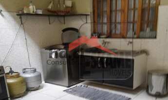 Imagem 2: Lindo sobrado com 3 dormitórios e 6 vagas. Construção com aproximadamente 8 anos