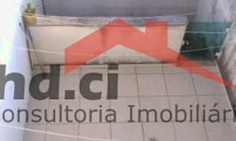 Imagem 5: Sobrado com 3 dormitórios sendo 1 suíte, ampla sala 2 ambientes em porcelanato, 6 vagas de