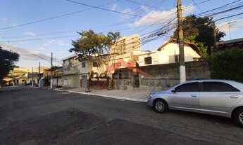 Imagem 3: Terreno amplo com 10 metros de frente por 40 metros de fundo, lado alto da rua. Excelente