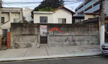 Imagem 4: Terreno amplo com 10 metros de frente por 40 metros de fundo, lado alto da rua. Excelente