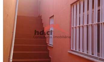 Imagem 5: Amplo sobrado com 200 m2 distribuídos em 2 andares. No piso inferior possui 2 salas, cozin