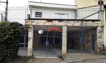 Imagem: Sobrado de esquina muito ensolarado com